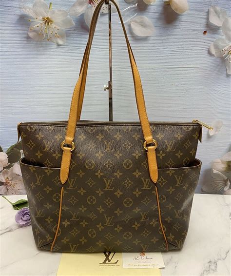 madeleine lv|louis vuitton monogram totally mm.